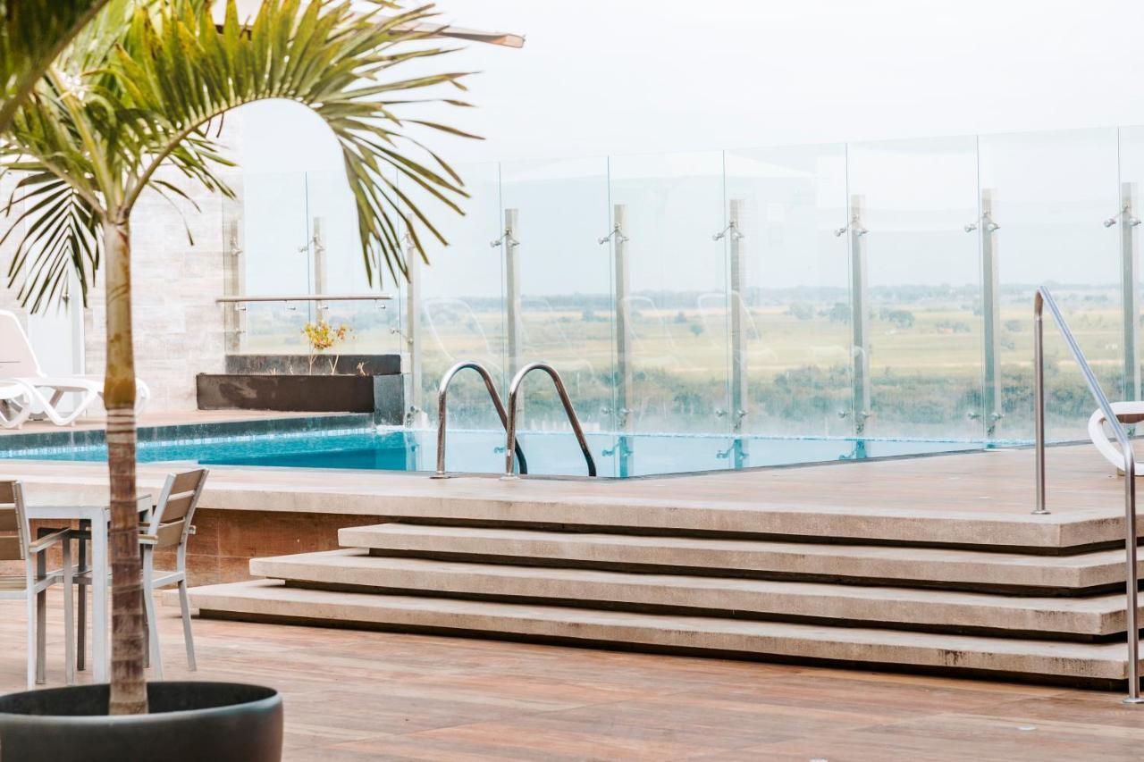 Hotel Wyndham Costa Del Sol Tumbes Exterior foto
